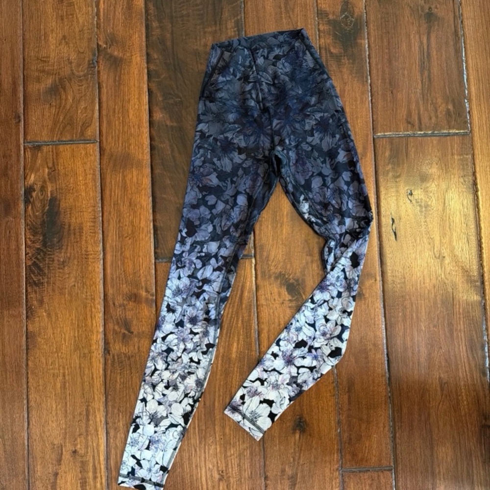 lululemon athletica Ombre Floral Leggings in Black and Gray